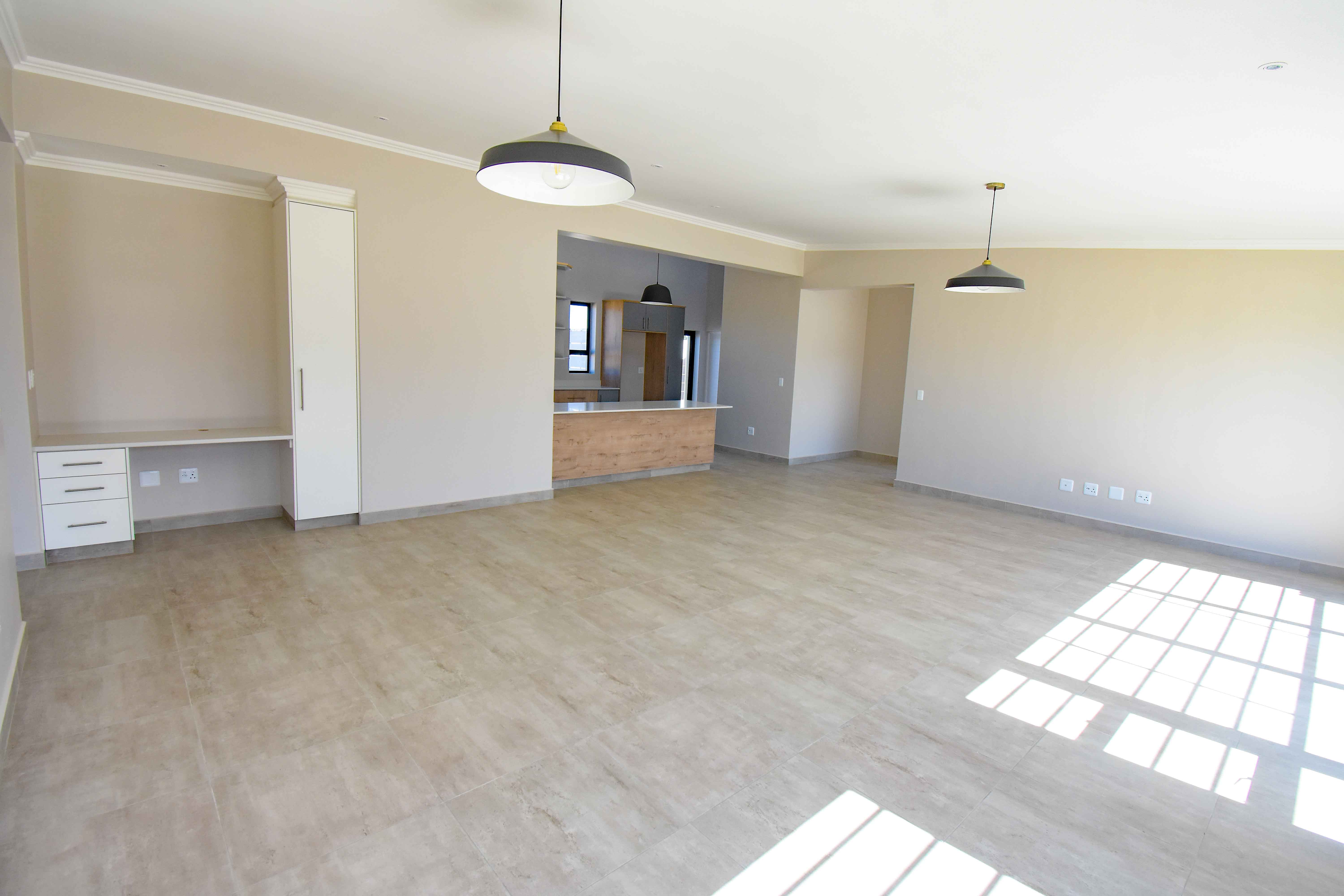 2 Bedroom Property for Sale in Kraaibosch Park Western Cape